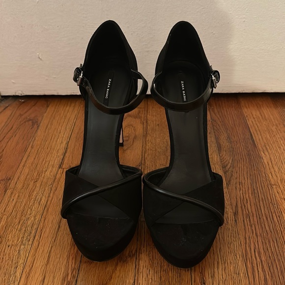 Zara Basic Black pumps - Picture 1 of 7